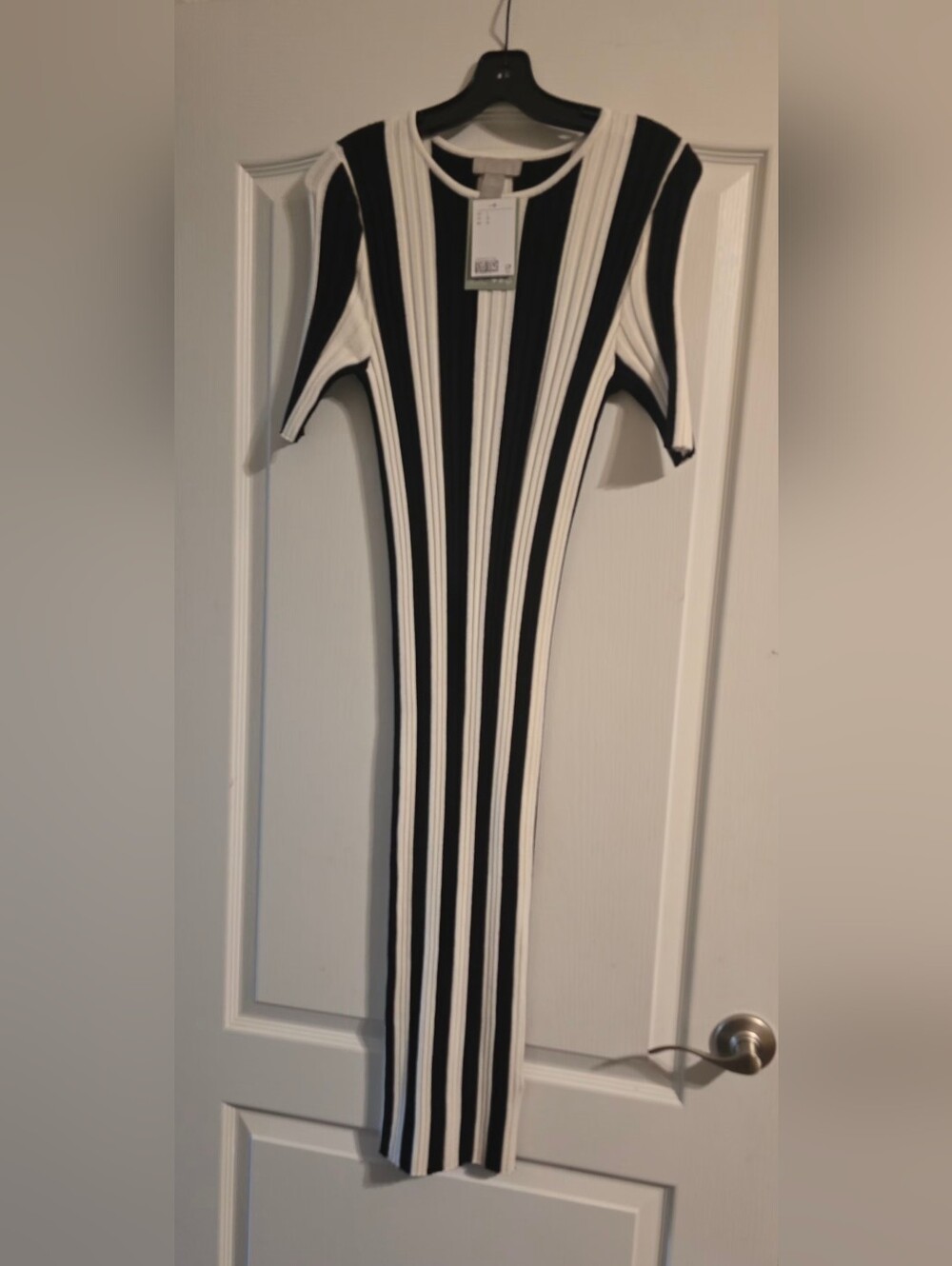 H&M Black and White Vertical Stripe Knit Midi Bodycon Dress SZ LG